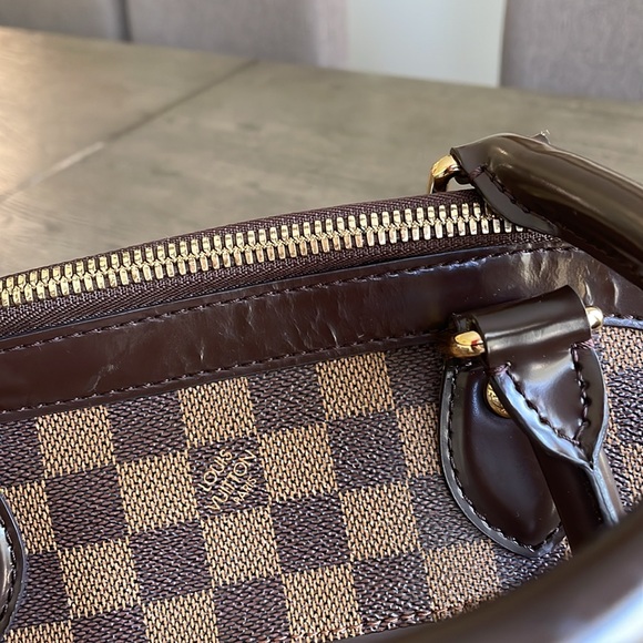 Louis Vuitton Trevi PM Damier Ebene Handbag - Picture 8 of 12
